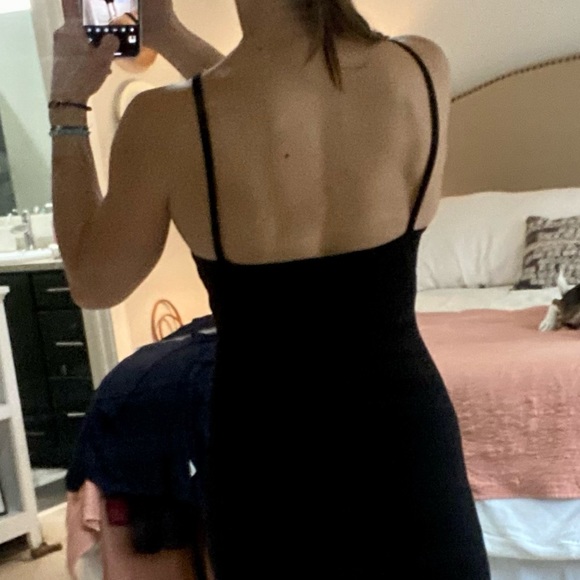 Black Lulus mini bodycon dress. - Picture 3 of 6